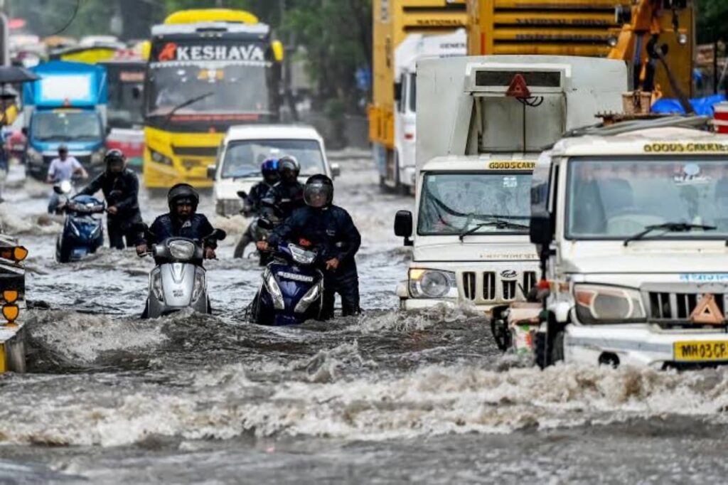 Mumbai Red Alert: Heavy Rains Disrupt City, Schools Closed, Flights Delayed